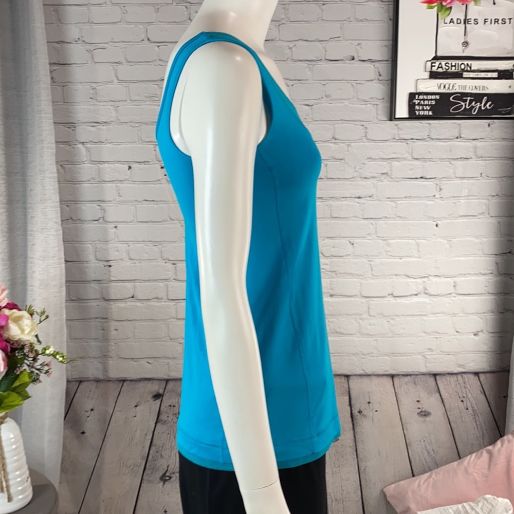 Reebok Blue Activewear Tank Top Size: XS - Picture 8 of 17